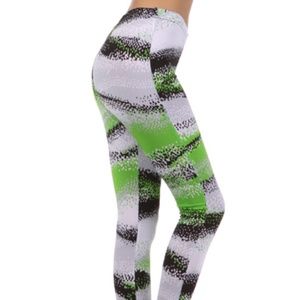 Womens Green Polka Dot Leggigns
